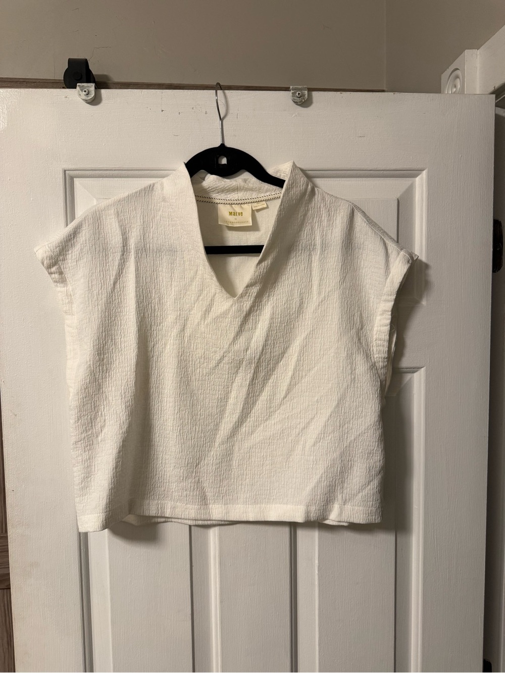 Maeve Anthropologie Textured White V-Neck Boxy Crop Top